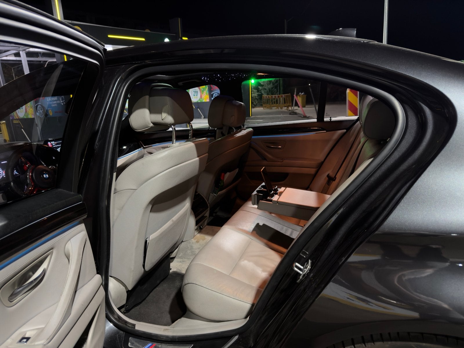 Foto 14 van BMW 5-Serie 520i 184pk Aut. 2013 Grijs