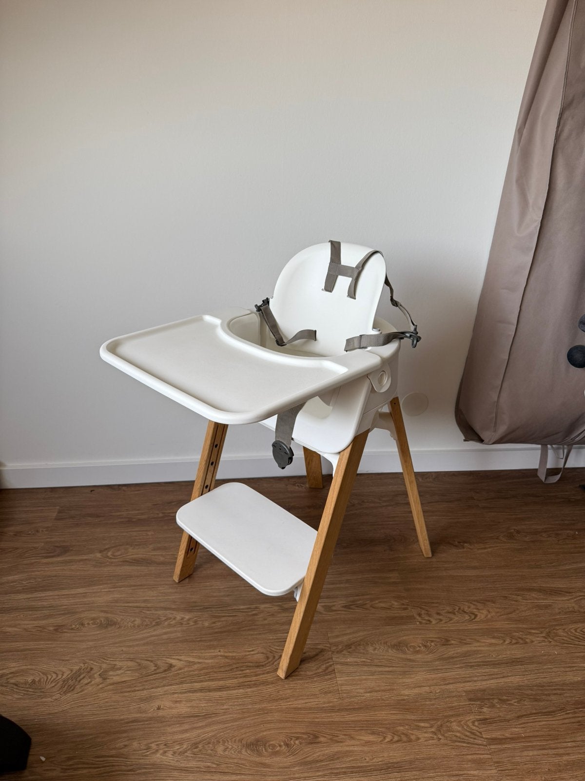 Stokke steps set, Ophalen, Zo goed als nieuw, Meegroeistoel, Gordel(s)