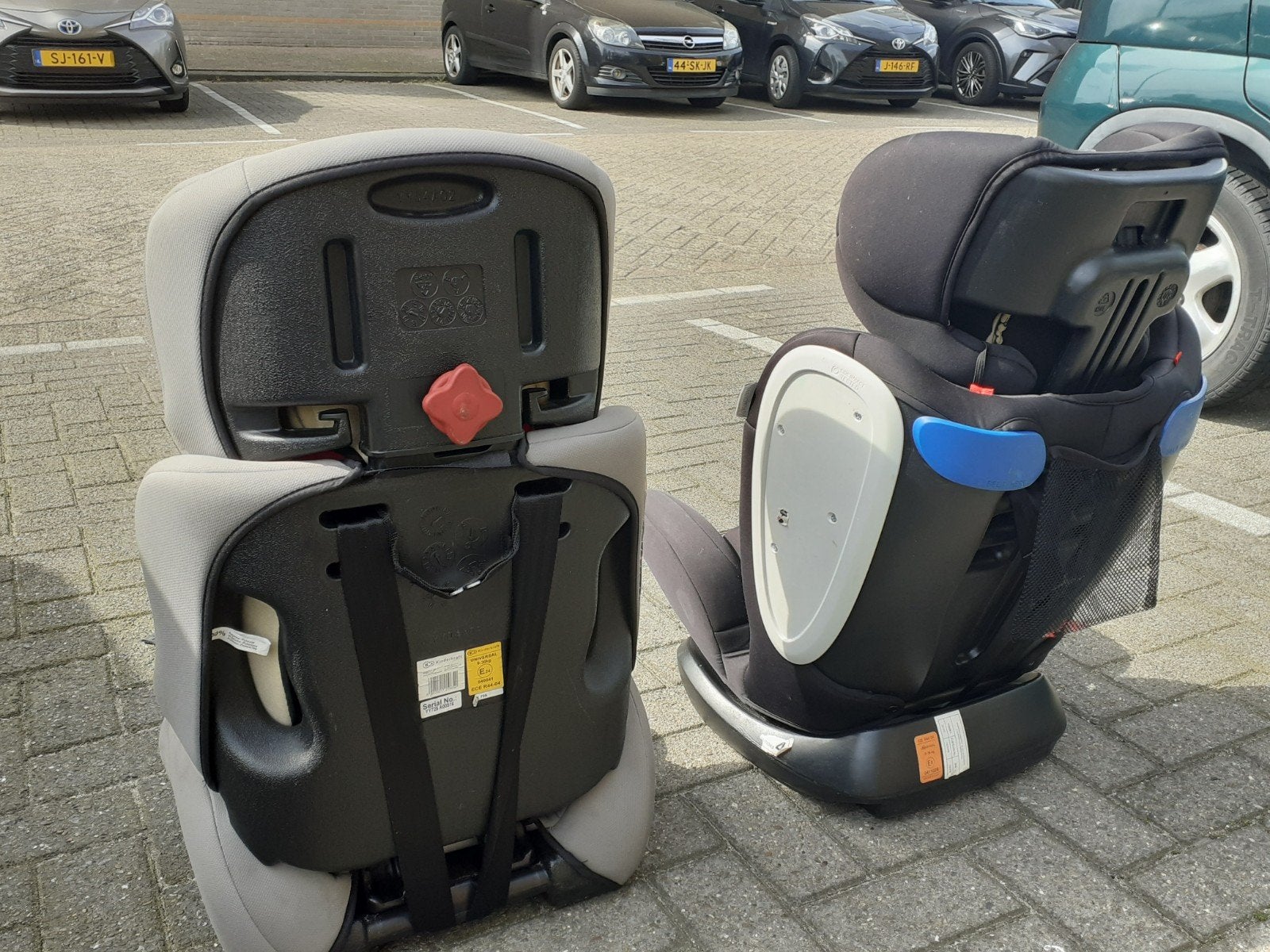 Twee autostoeltjes: Titaniumbaby en Kiddy, Ophalen