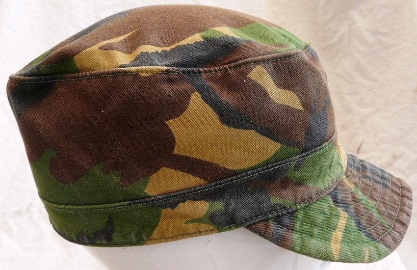 Pet, Uniform, Gvt, Zomer, Woodland, maat 55, KL, 1990s.(15), Ophalen of Verzenden, Landmacht, Nederland, Kleding of Schoenen