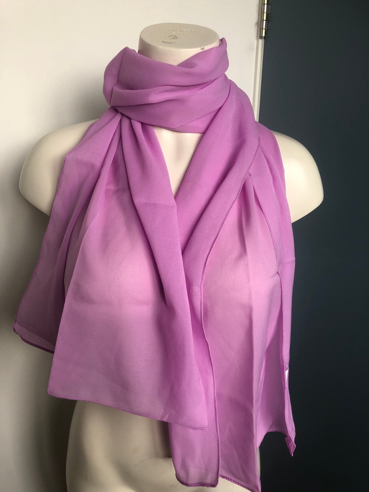 Lichtroze dunne sjaal polyester, Maat 42/44 (L), Ophalen of Verzenden, Zo goed als nieuw, X