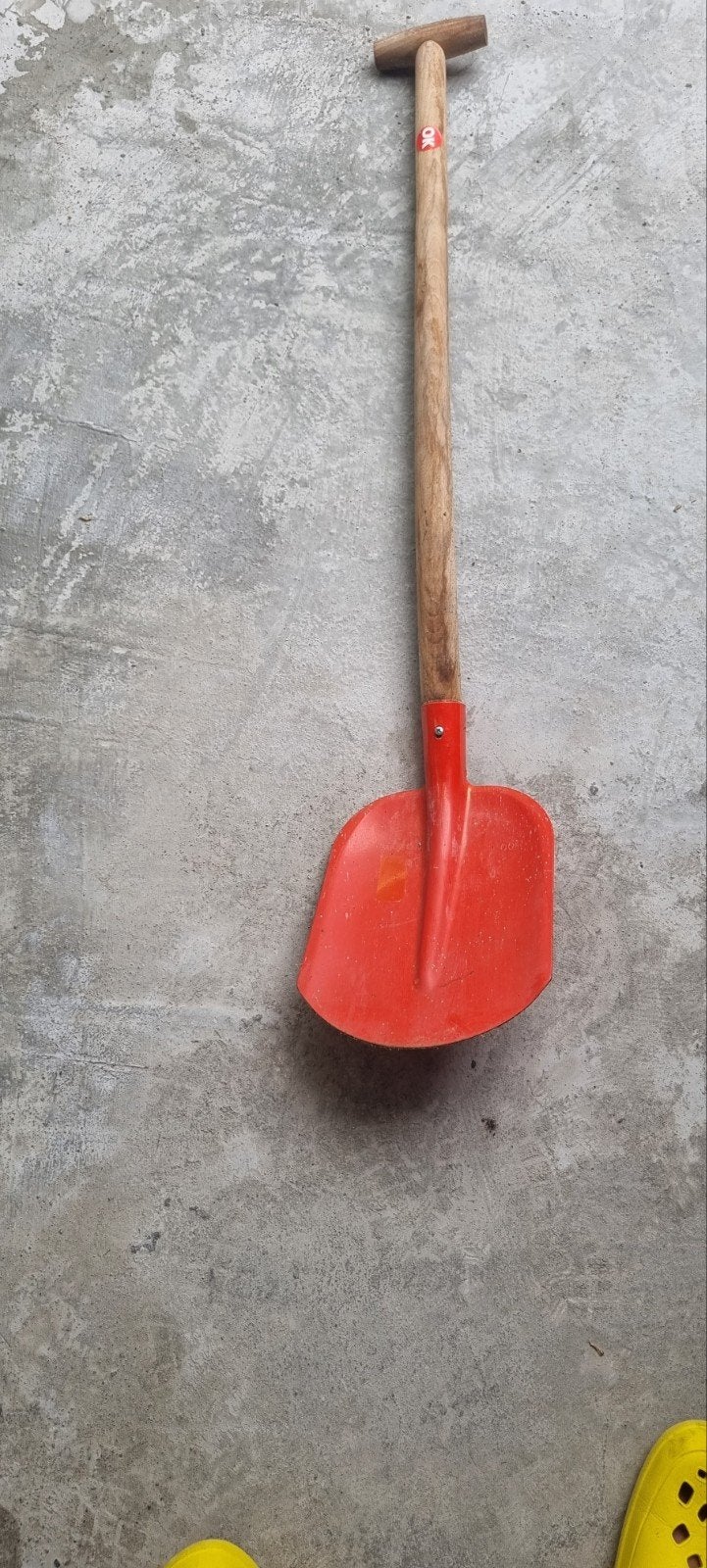 Te koop 2 oranje scheppen met steel en 2 zonder steel, Ophalen, Nieuw