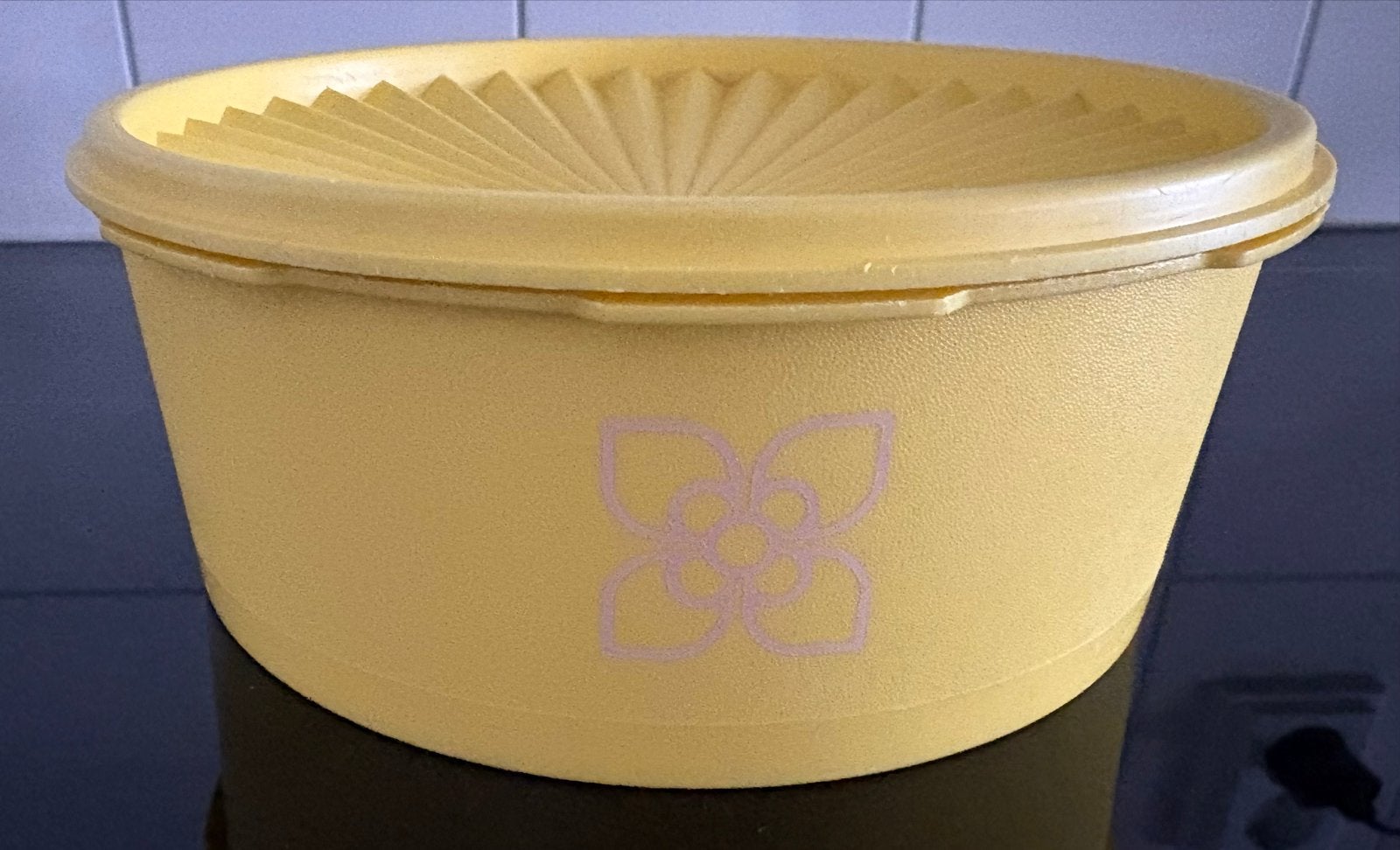 Tupperware koekdoos - Geel - Vintage, Huis en Inrichting, Keuken | Tupperware, Gebruikt, Schaal, Geel, Ophalen of Verzenden