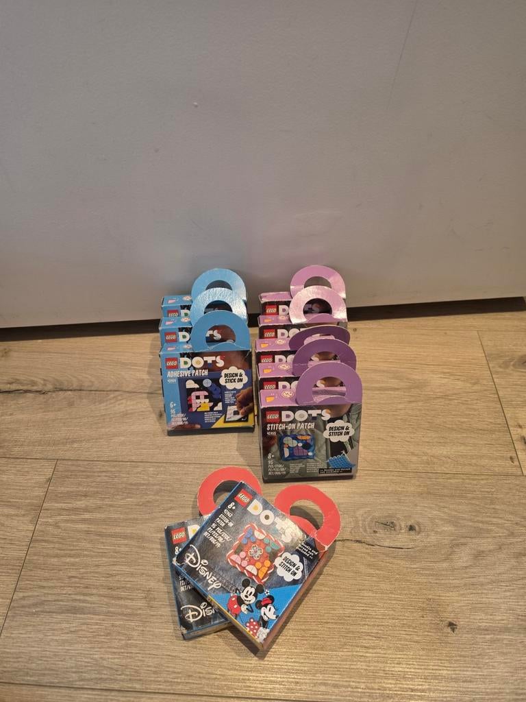 Nieuwe LEGO DOTS Adhesive Patch & Stitch-on Patch sets, Ophalen, Nieuw, Complete set, Lego