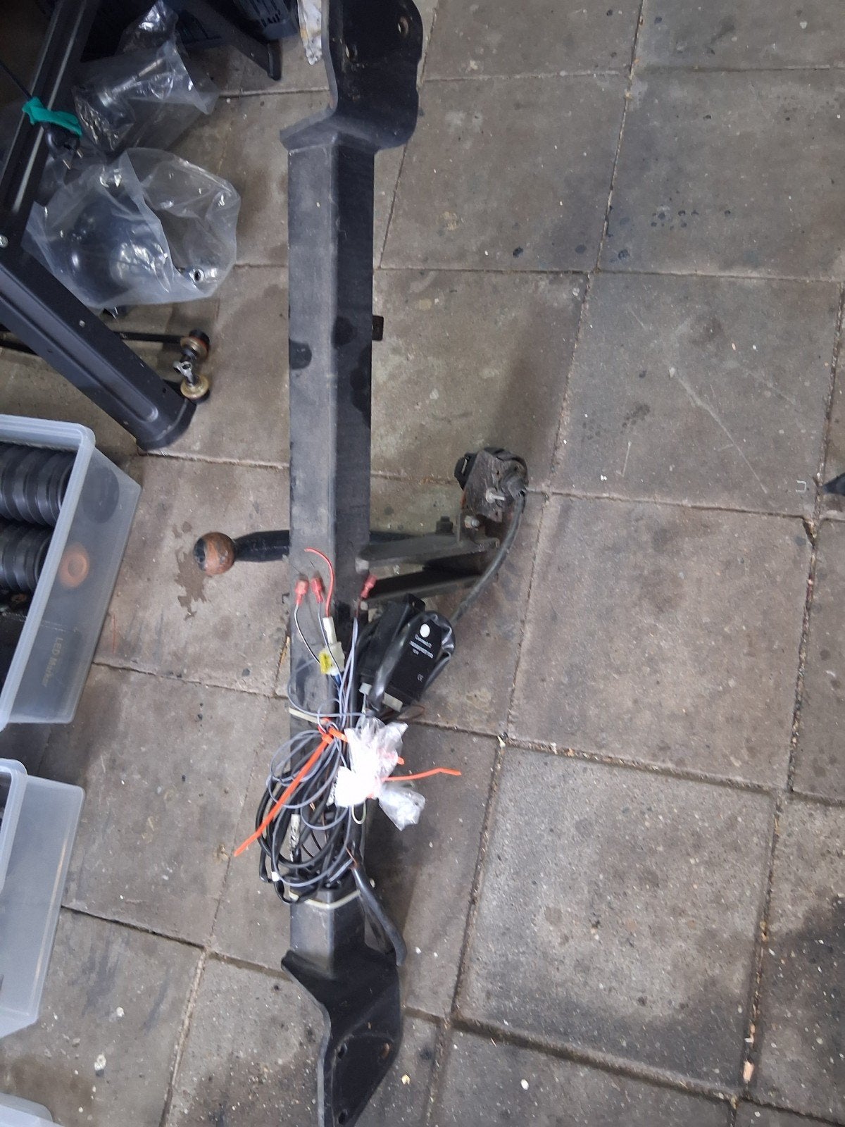 Trekhaak voor BMW E65 met kabelset UniConnect 2, Ophalen, Gebruikt