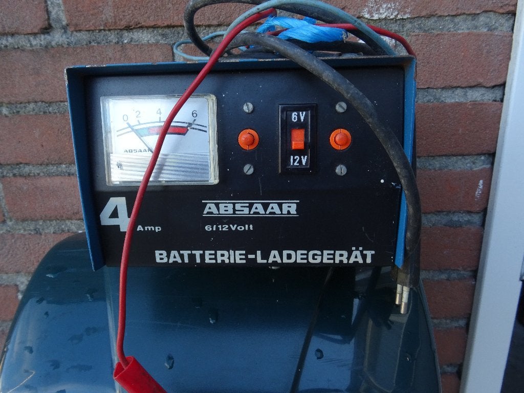Absaar 6/12 VOolt Batterir-Ladegerat, Ophalen of Verzenden, Gelezen, Folder