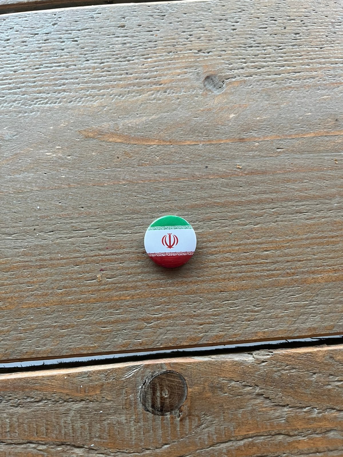 Iran button/pin, Ophalen of Verzenden, Zo goed als nieuw, Stad of Land, Button