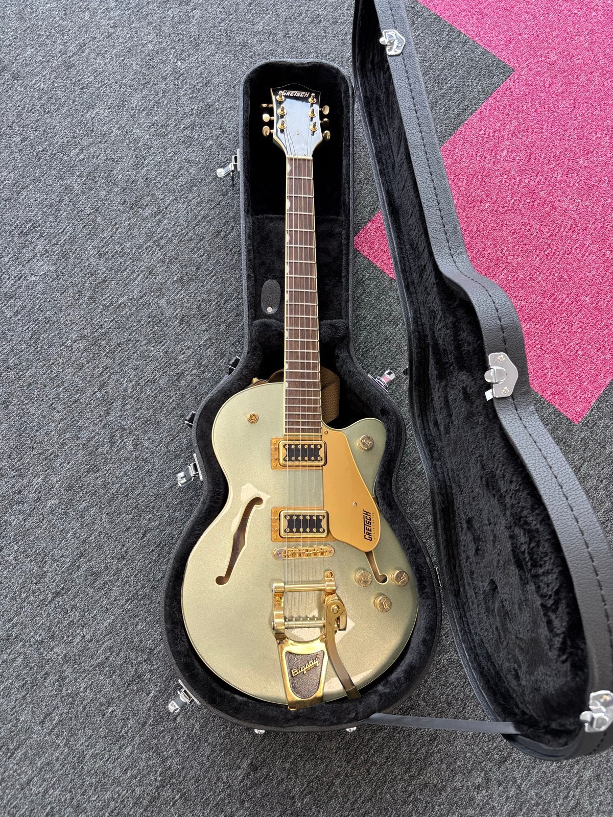 Gretsch G5655TG Electromatic Center Block Jr. Single-Cut, Muziek en Instrumenten, Ophalen, Zo goed als nieuw, Semi-solid body