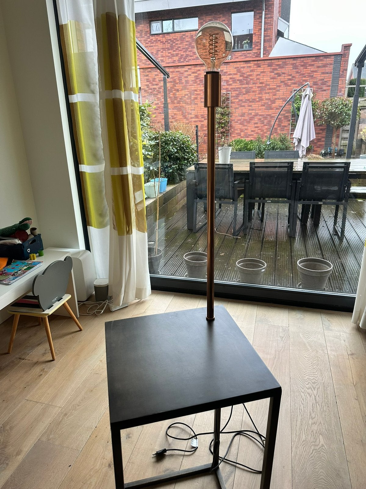 Housedocter bijzettafel met lamp (2 stuks), Ophalen, Zo goed als nieuw, Metaal, 100 tot 150 cm