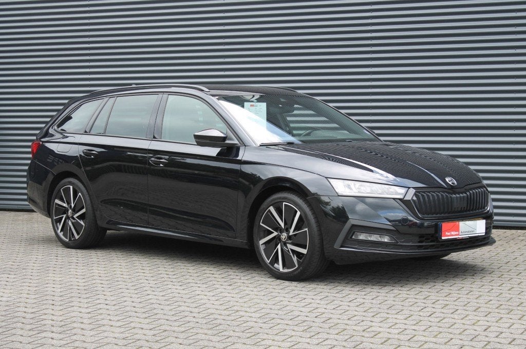Skoda OCTAVIA 1.0 TSi Combi  Sport Business Uitv. Sportstoel, Auto's, 21 km/l, Gebruikt, Euro 6, Zwart