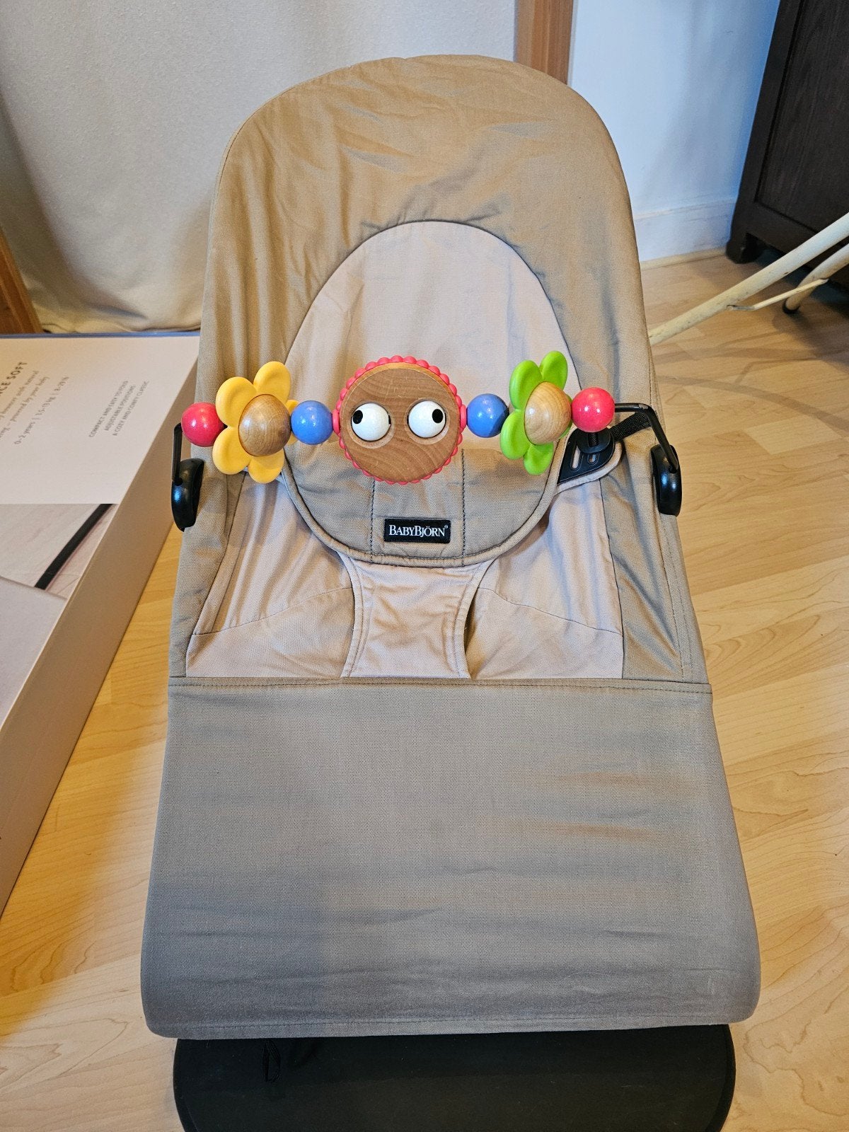 BabyBjörn Bouncer Balance Soft met speelgoed, Ophalen of Verzenden, Zo goed als nieuw