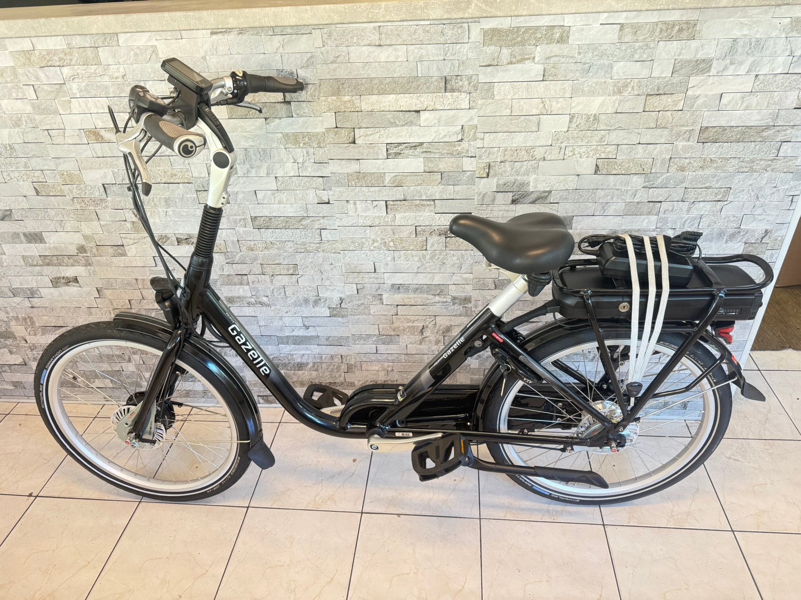 NIEUWSTAAT E-Bike Gazelle Balance TOTAAL 800km. D46cm. V7., Ophalen, Zo goed als nieuw, Minder dan 47 cm, /