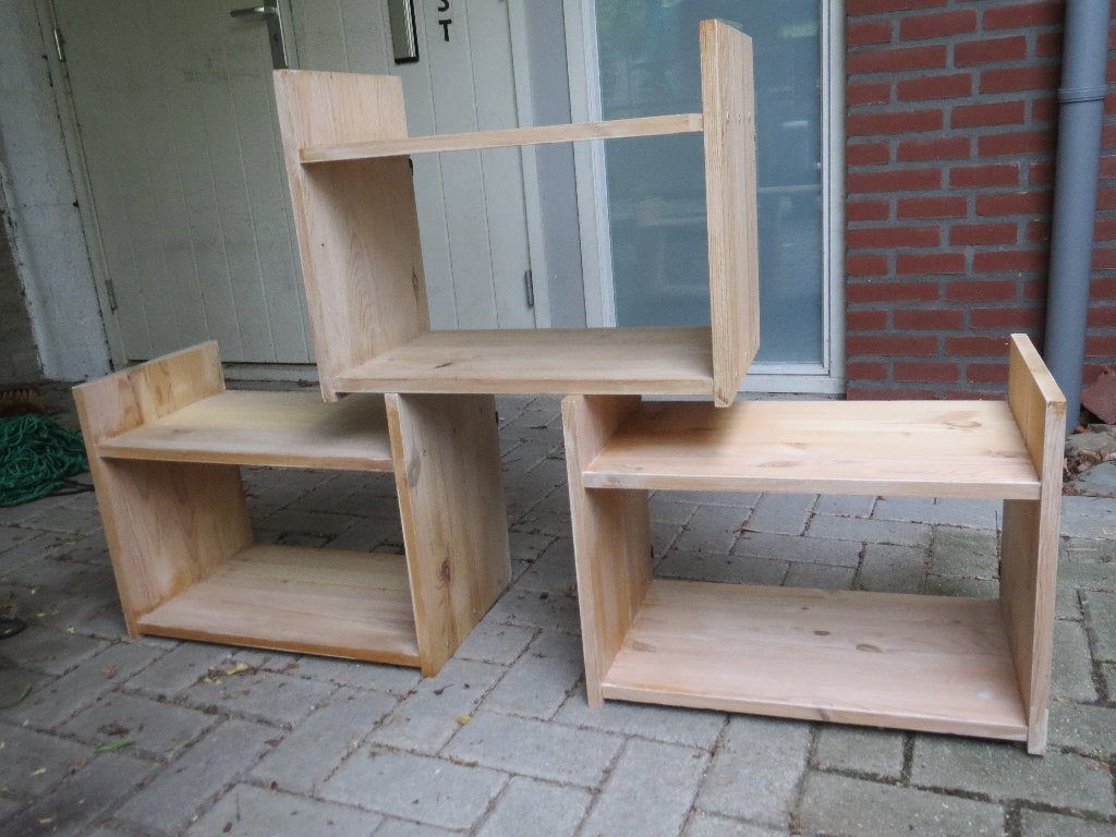 3 hangkastjes, Ophalen, Zo goed als nieuw