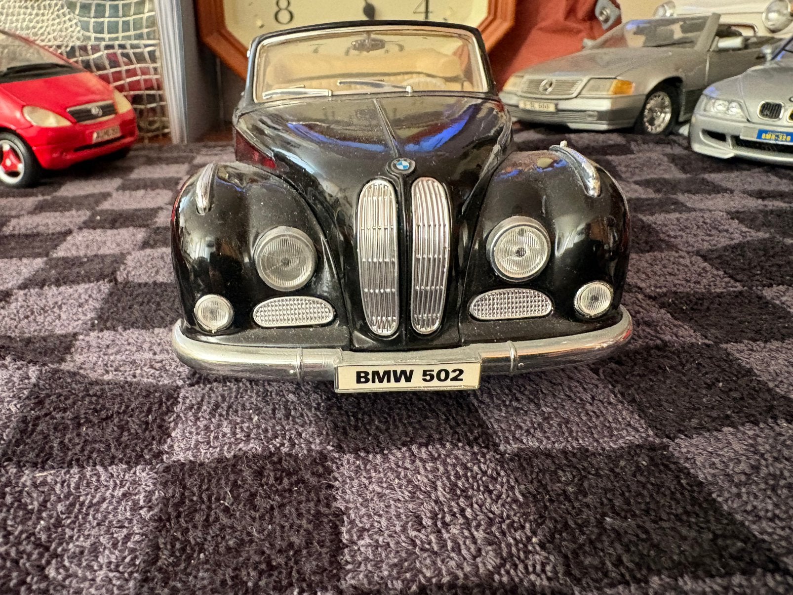 BMW.  502.            Maisto, Ophalen of Verzenden, Zo goed als nieuw, Motor, Maisto