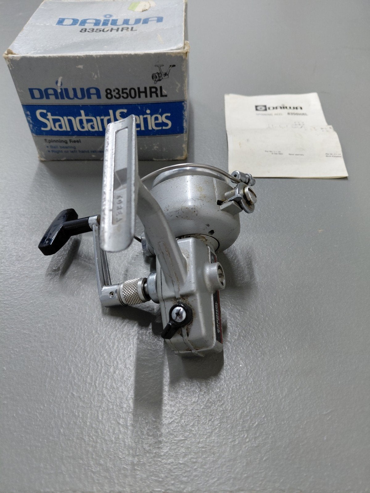 Daiwa klassiek spinmolentje 8350HRL in doos ,Zie beschrijvin, Ophalen of Verzenden, Gebruikt, Molen