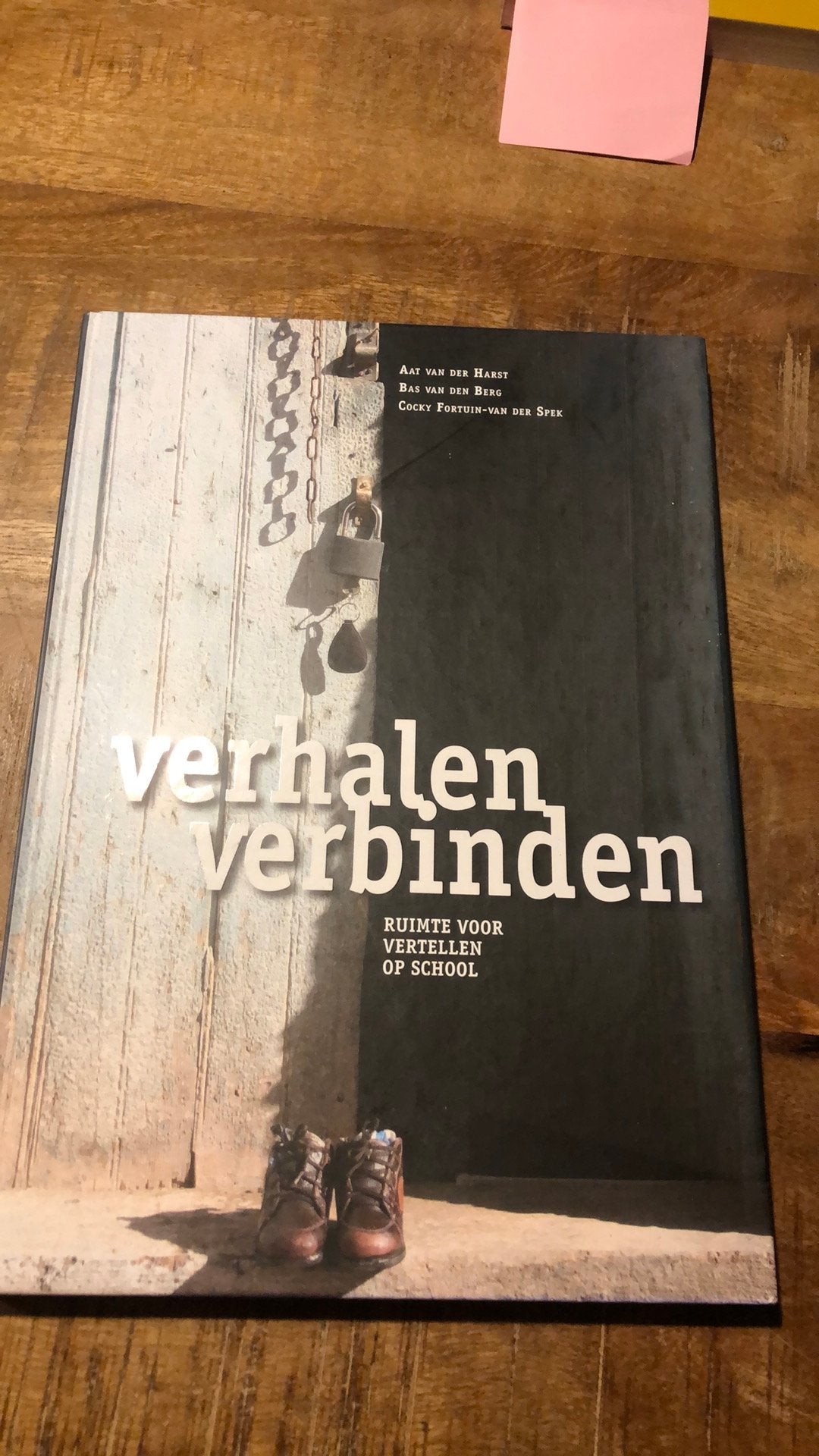 Bert van den Berg - Verhalen verbinden, Sociale wetenschap, Ophalen of Verzenden, Zo goed als nieuw, Bert van den Berg; A. van der Harst; C. Fortuin-van der Spek