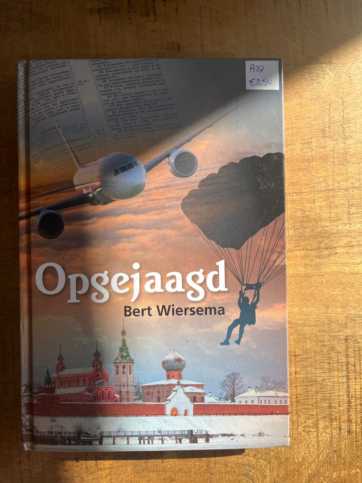Opgejaagd - Bert Wiersema (Jeugdboek), Ophalen of Verzenden, Gelezen