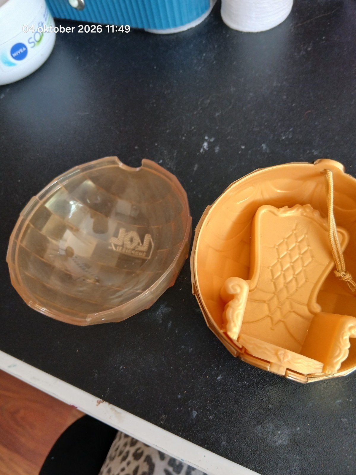 LOL Surprise! Gouden Bal met Stoel - Zo goed als nieuw, Ophalen of Verzenden, Gebruikt, Jongen of Meisje