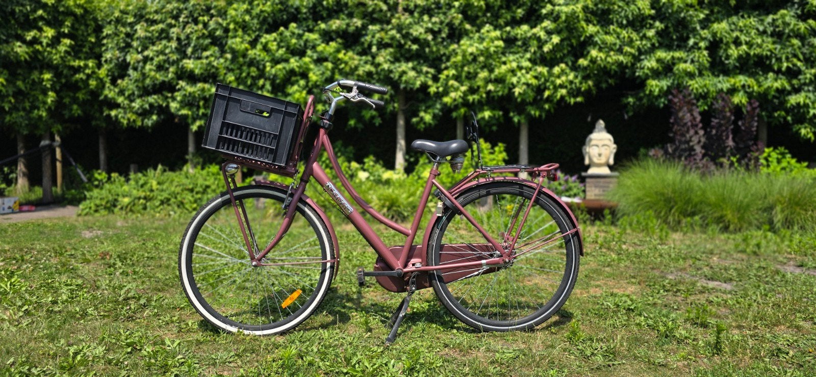 Popal 28 inch fiets met achterdrager en mand zgan, Terugtraprem, Zo goed als nieuw, Ophalen, Overige merken