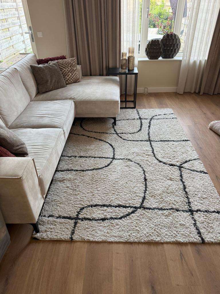 Vloerkleed 160 x 235 cm, Huis en Inrichting, Ophalen, 150 tot 200 cm, 200 cm of meer, Zo goed als nieuw
