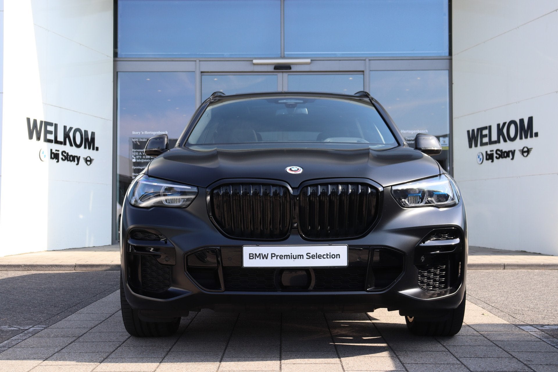 BMW X5 xDrive45e M Sport Automaat / Trekhaak / Panoramadak S, Gebruikt, Met garantie (alle), Zwart, Vierwielaandrijving
