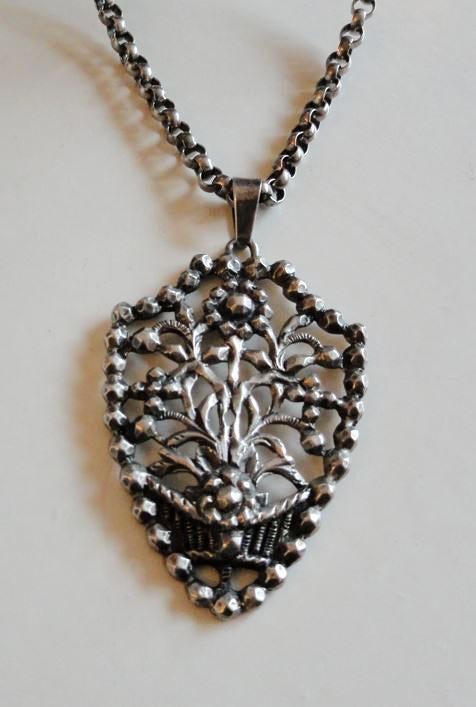 Ketting Hanger gehamerd Zilver Niekerk Levensboom jasseron, Met hanger, Ophalen of Verzenden, Zo goed als nieuw, Zilver