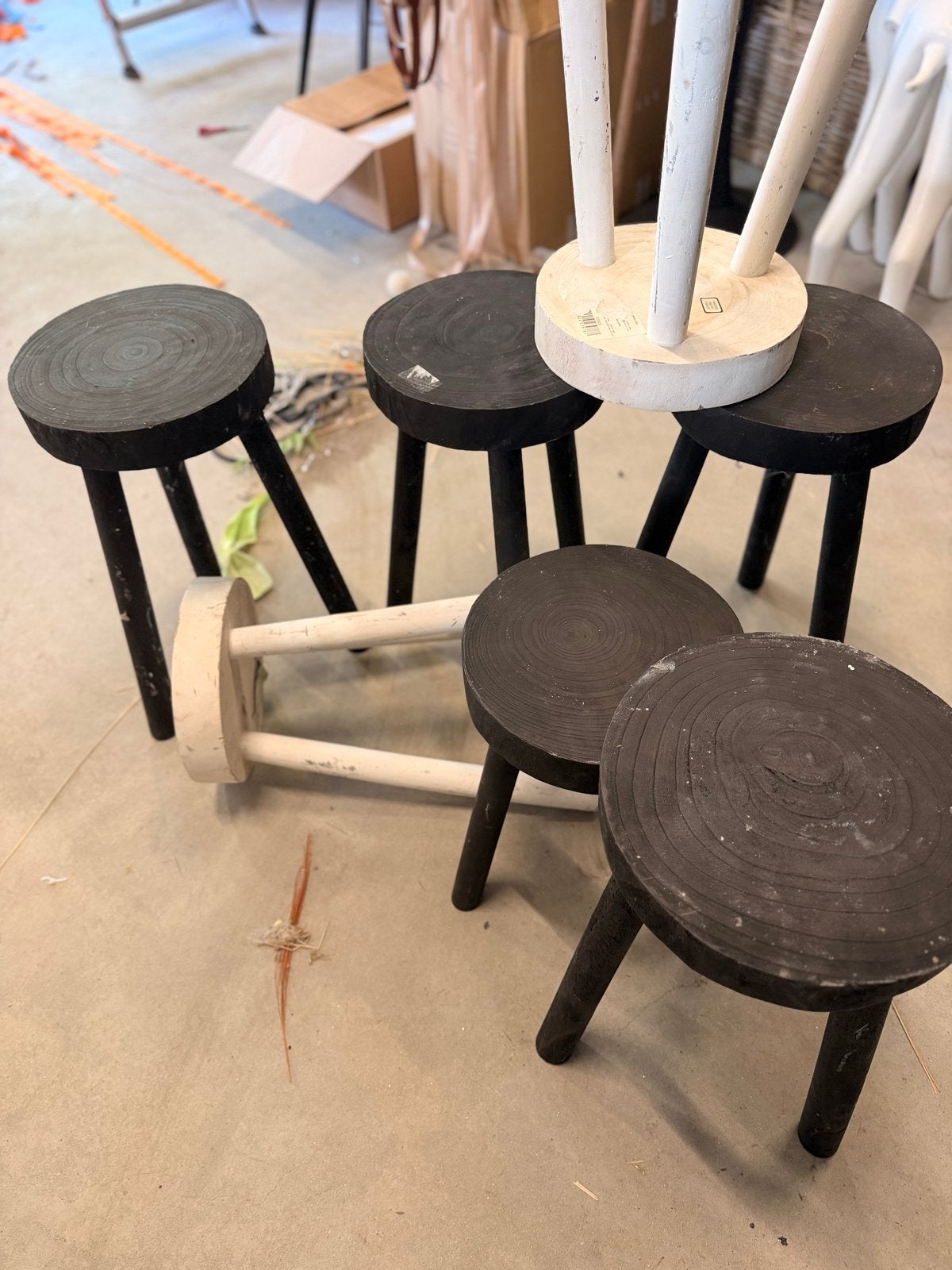 6 hoge en 1 lage krukjes, diverse kleuren, Ophalen, Gebruikt, Hout