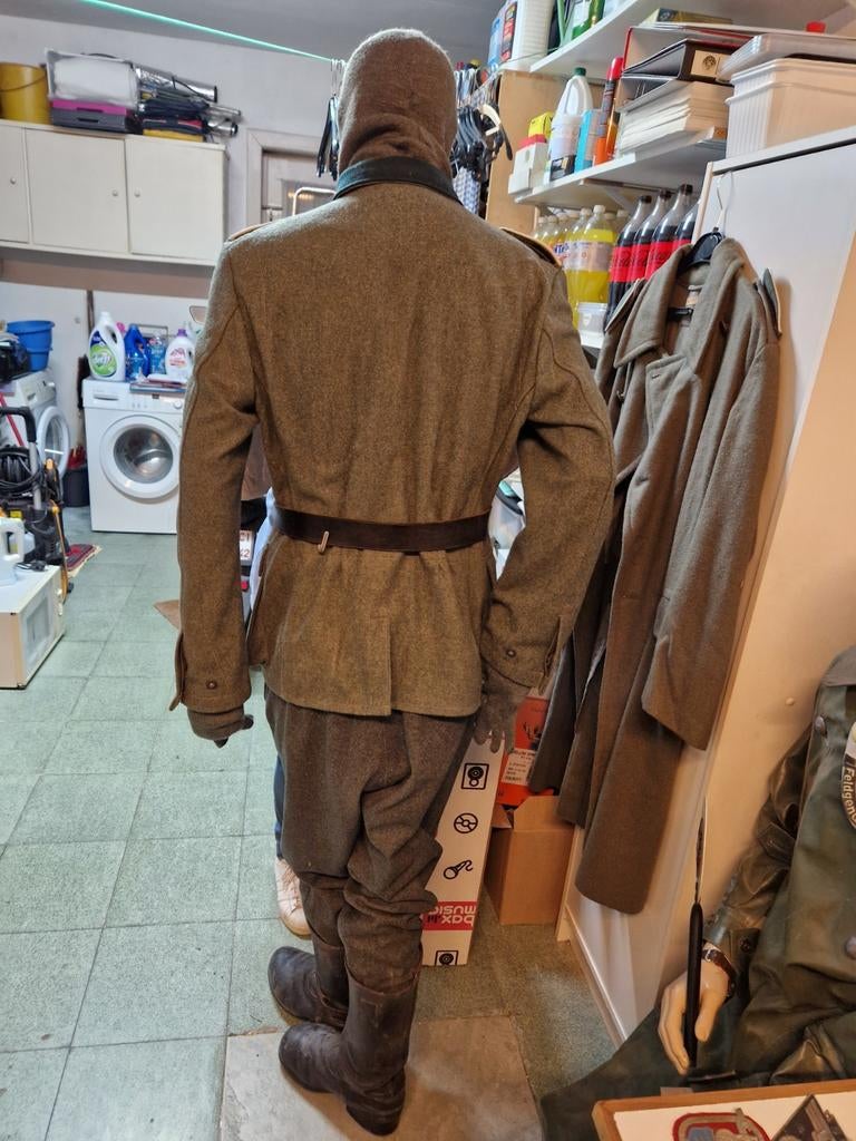 Compleet duits uniform met pop zie omschrijving, Verzamelen, Militaria | Tweede Wereldoorlog, Ophalen of Verzenden, Duitsland