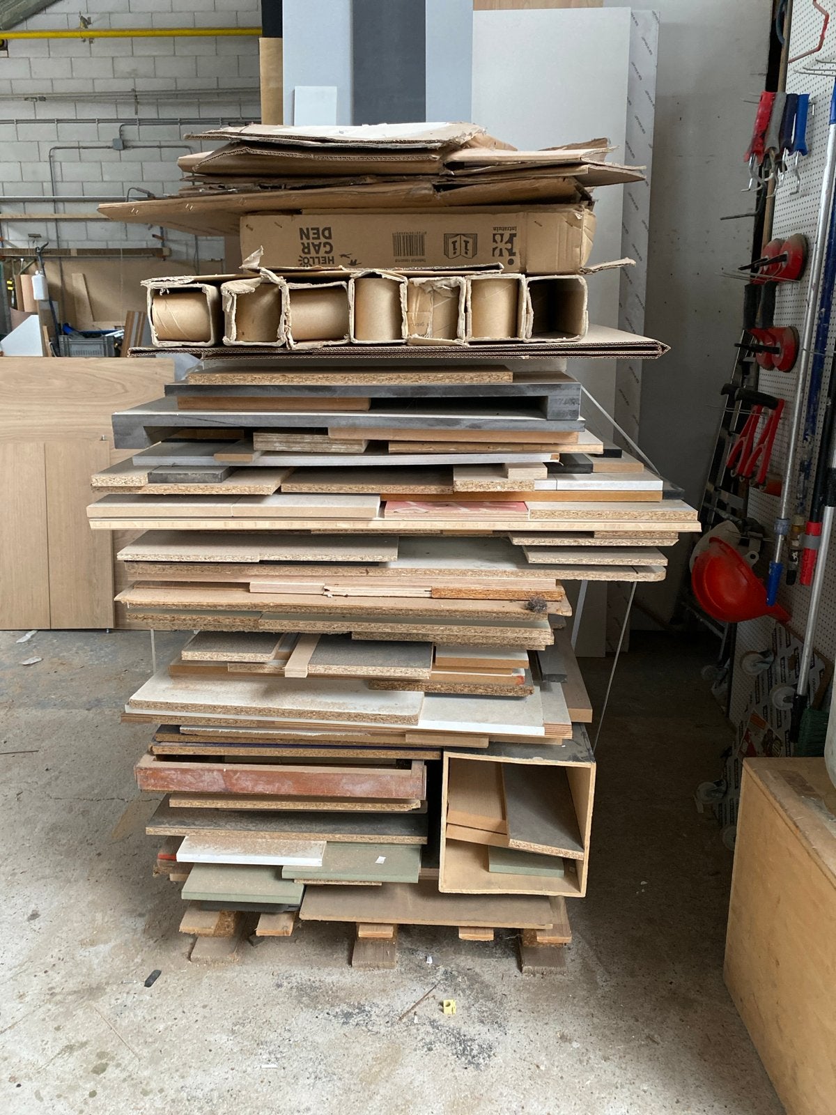 Diverse partij resthout en plaatmateriaal, Ophalen, Gebruikt, 25 tot 50 mm, Balk