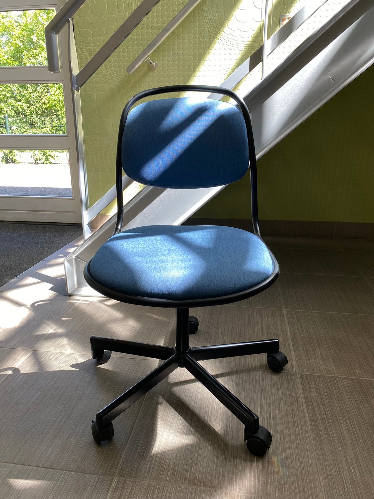 Bureaustoel IKEA ÖRFJÄLL blauw/zwart, Ophalen, Zo goed als nieuw, Zwart