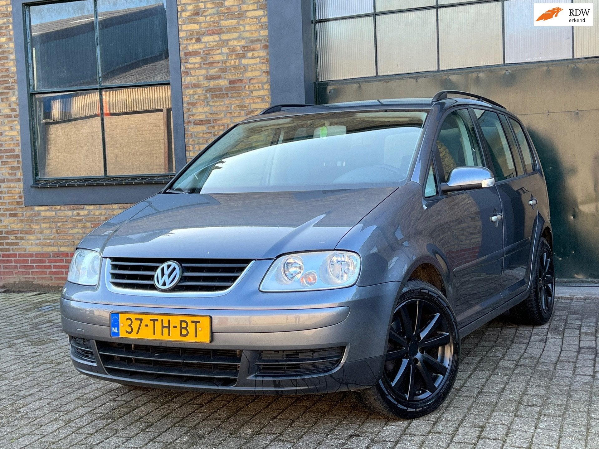 Volkswagen Touran 1.6 Optive II | Airco + Cruise |, Auto's, Voorwielaandrijving, Stof, 4 cilinders, Handgeschakeld