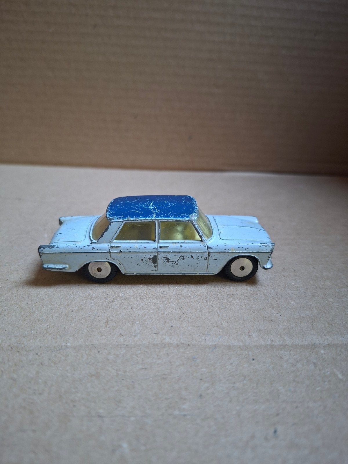 Vintage Corgi Toys Fiat 1800 Speelgoedauto - Gebruikt, Ophalen of Verzenden, Gebruikt, Auto, Corgi