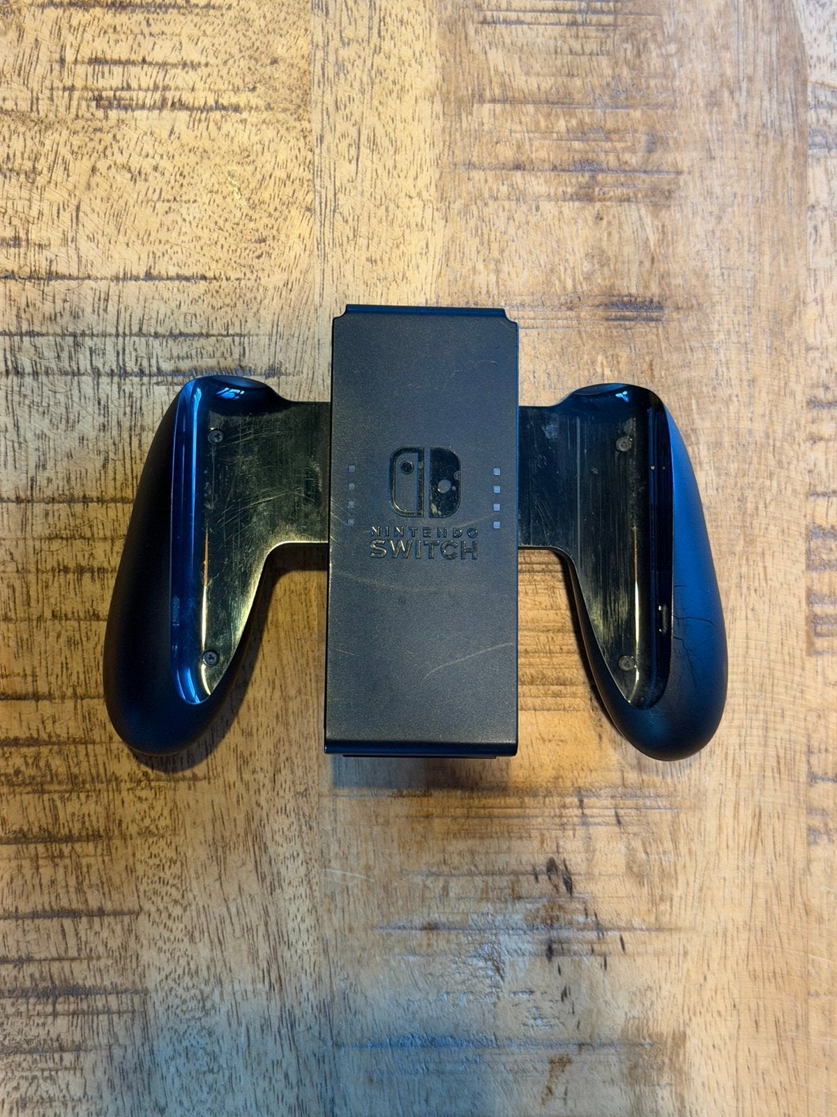 Nintendo Switch joy con grip, Ophalen of Verzenden, Gebruikt, Switch, Overige controllers