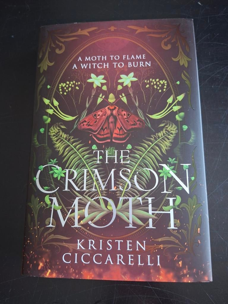 The crimson moth hardcover, Ophalen, Nieuw