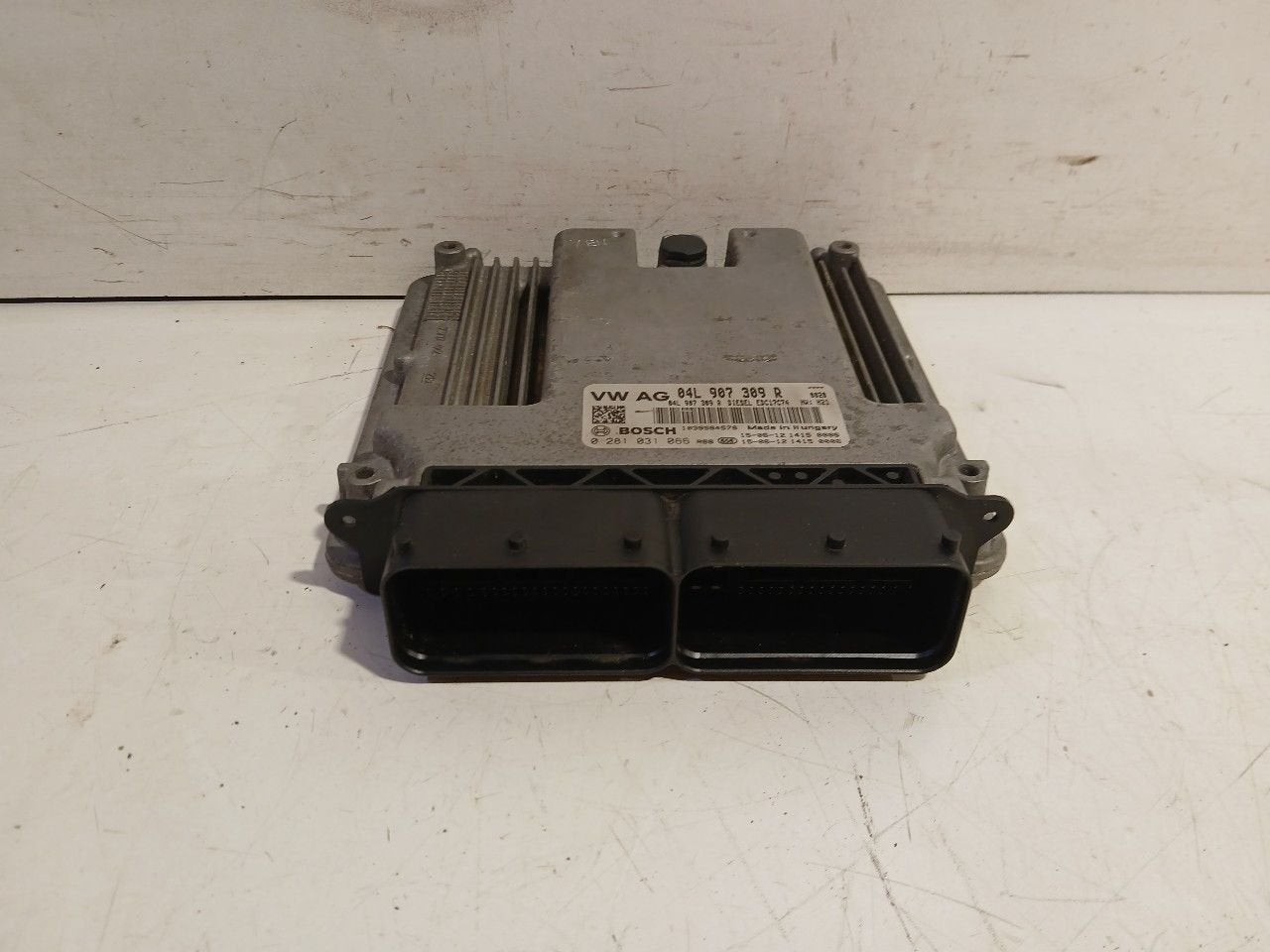 Computer motormanagement Volkswagen Passat, Onderdelen@venauto.nl, Van der Ven Autorecycling B.V., Gebruikt, Ettenseweg 76, 4706 PB Roosendaal, The Netherlands
