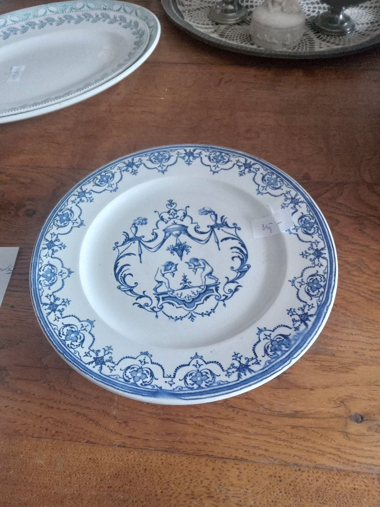 serveerschaaltje op voetje MOUSTIERS 25 cm doorsnede, Antiek en Kunst, Ophalen of Verzenden