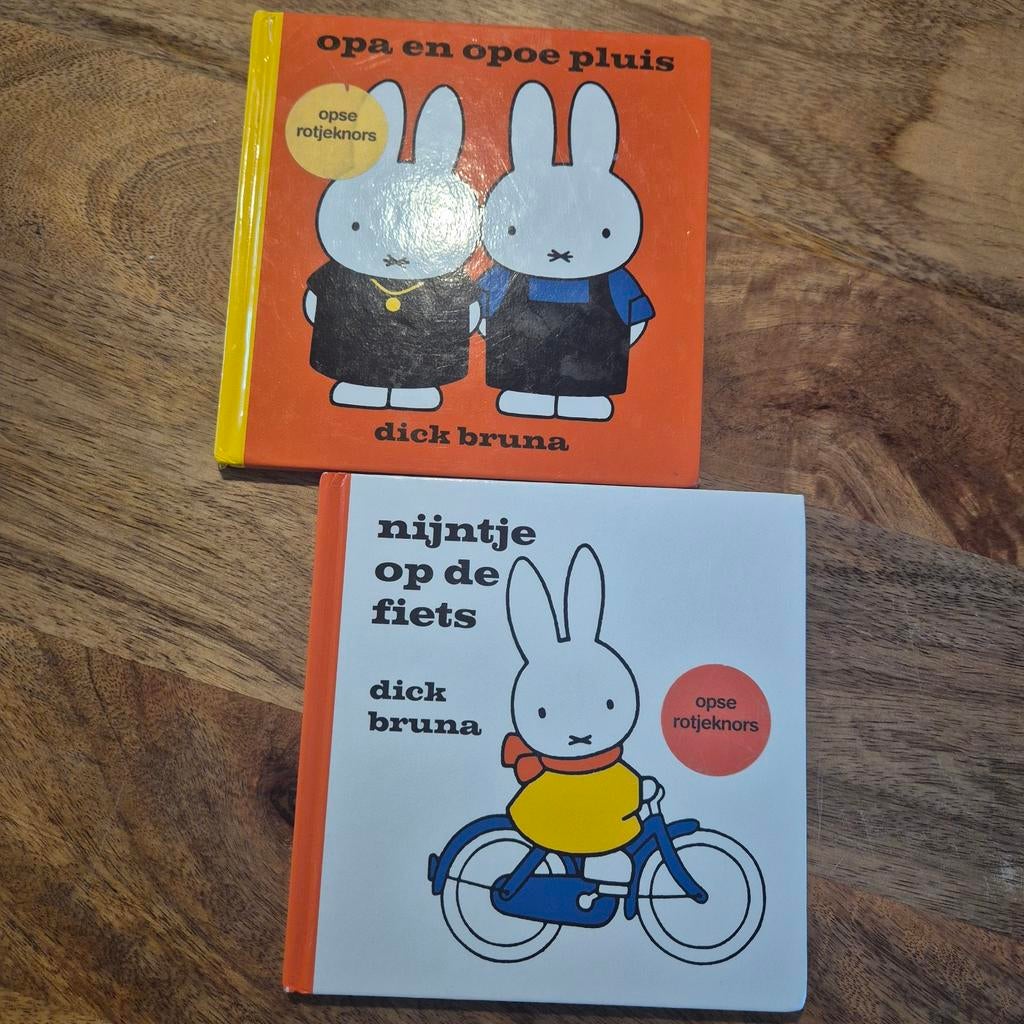 Nijntje boeken: Opa en Opoe Pluis en Nijntje op de fiets, Ophalen of Verzenden