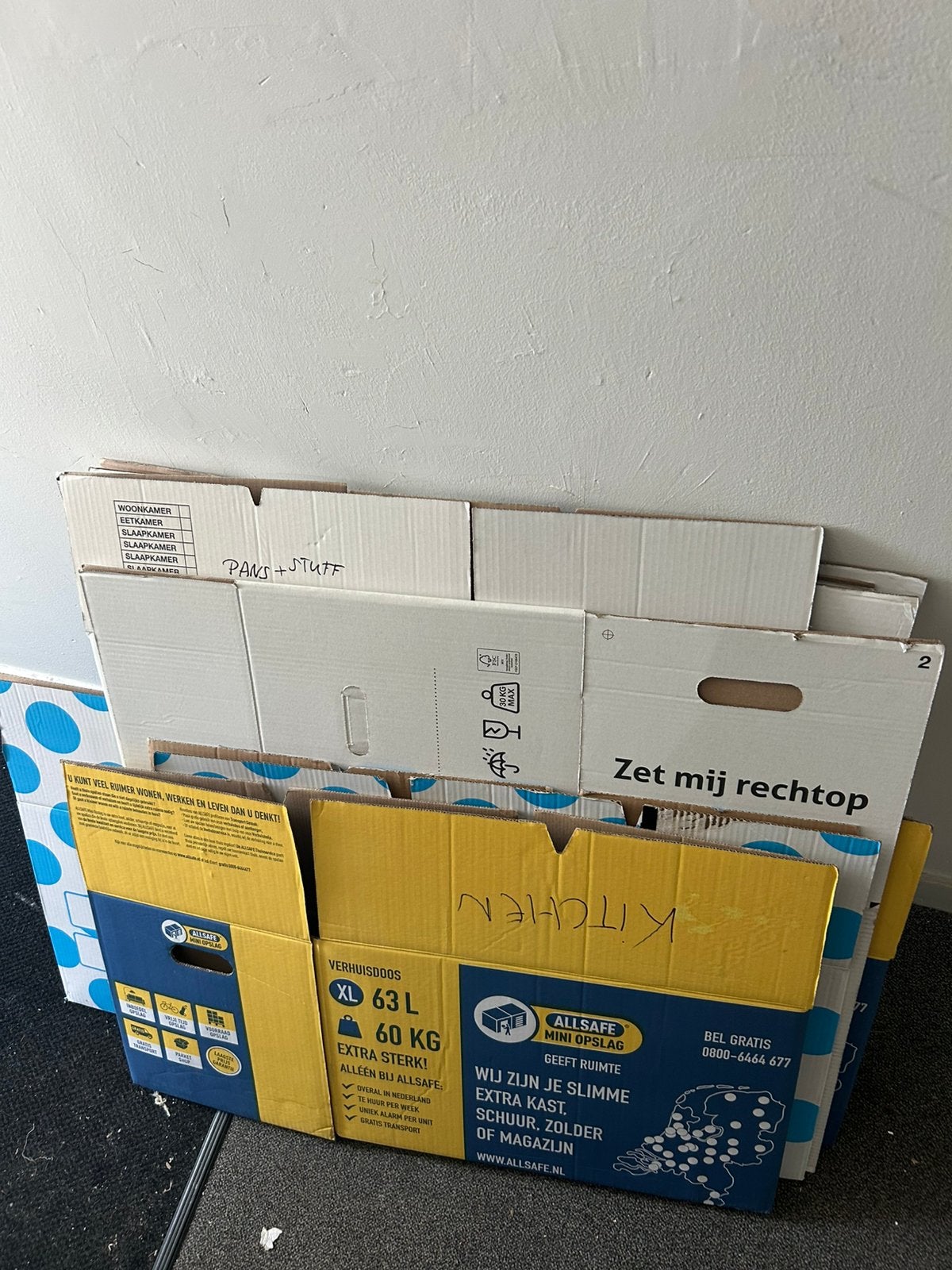 12 verhuisdozen in ruil voor flesje wijn, Ophalen, Doos, 40 tot 60 cm, 50 tot 75 cm