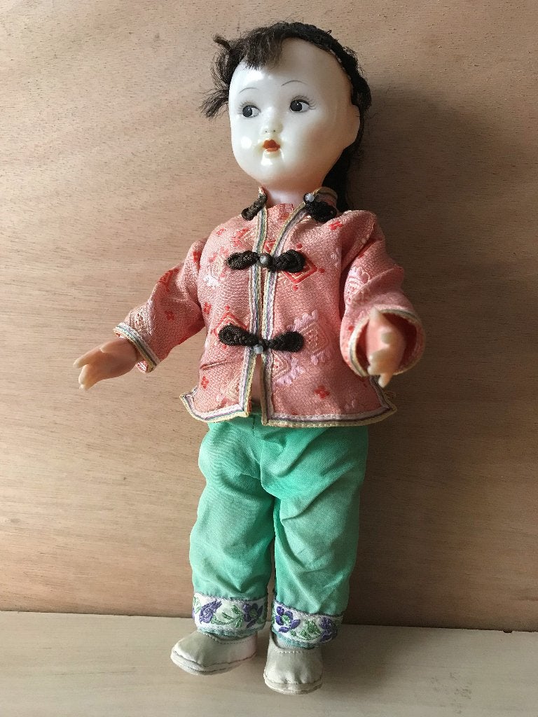 Oude Chinese Pop 25 cm, Verzamelen, Poppen, Ophalen of Verzenden, Gebruikt, Pop