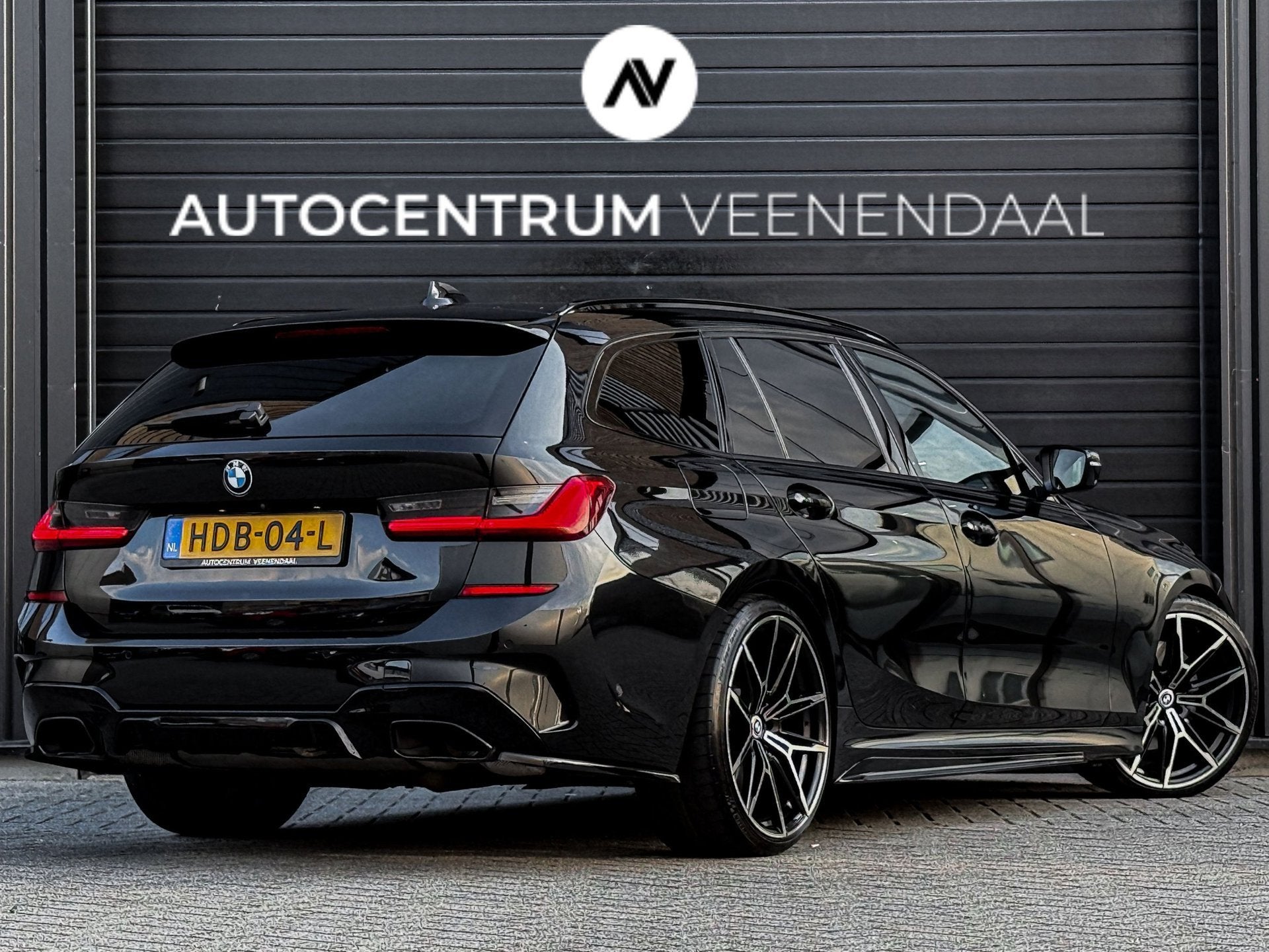 BMW 3-serie Touring M340i xDrive M-SPORT 374 PK PANO/LASER/T, Adaptive Cruise Control, Zwart, Vierwielaandrijving, 2998 cc