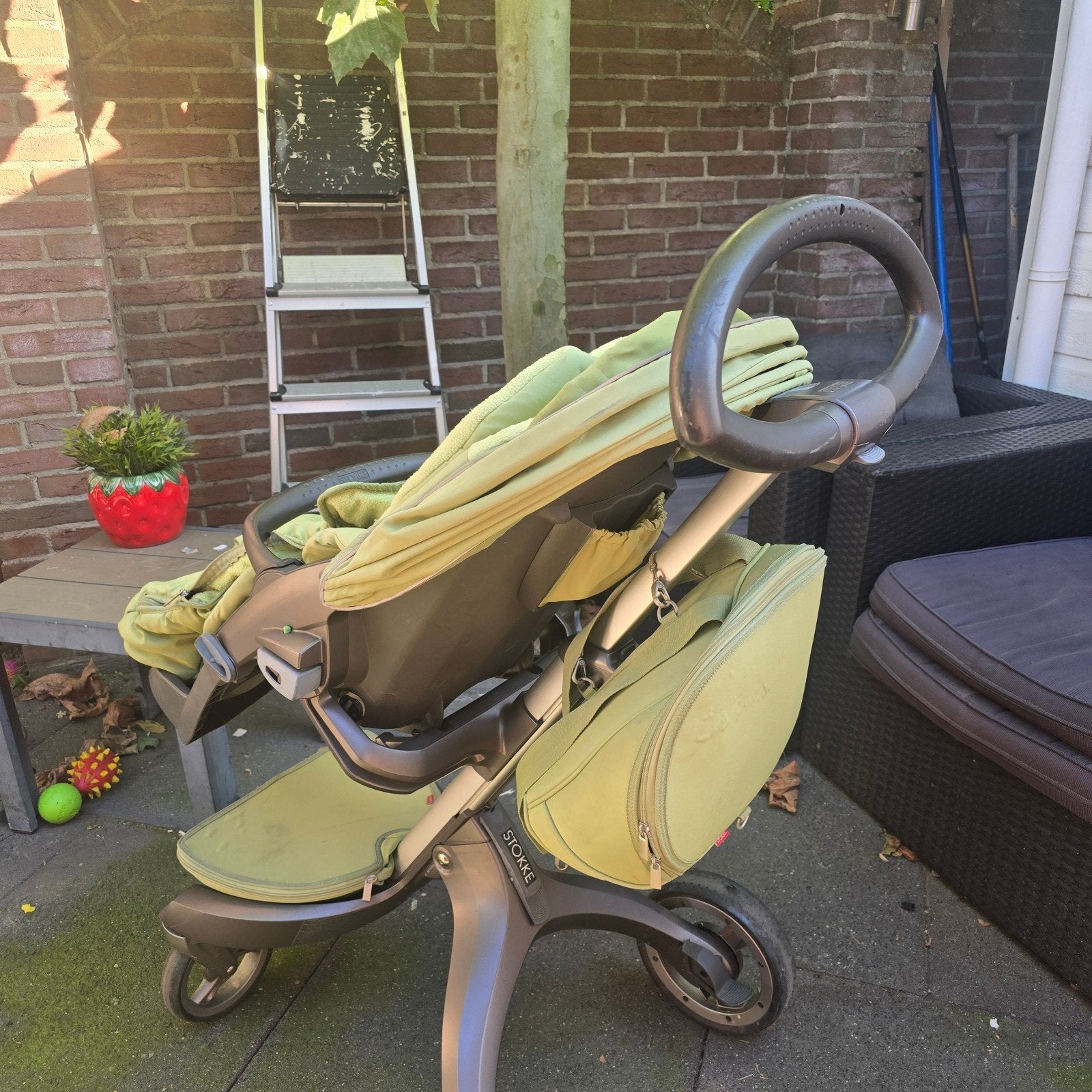 Stokke Xplory wandelwagen met voetenzak en regenhoes, Kinderen en Baby's, Verstelbare duwstang, Zo goed als nieuw, Ophalen, Kinderwagen
