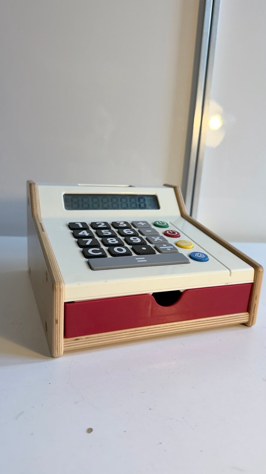 Houten speelgoed kassa met rekenmachine, Ophalen of Verzenden, Gebruikt, Jongen of Meisje