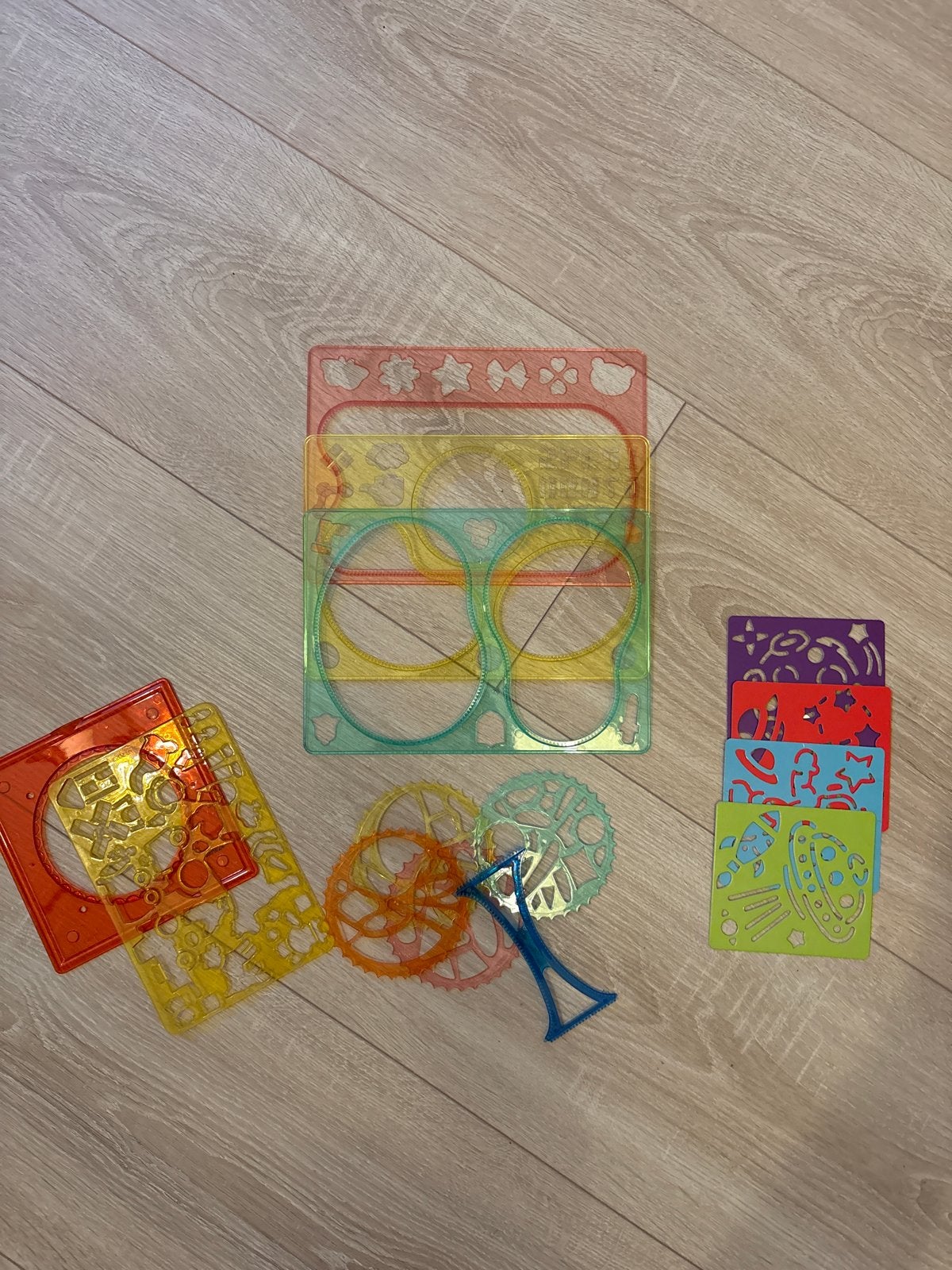 Tekensjablonen en Spirograaf Set voor Creatief Plezier, Ophalen of Verzenden, Gebruikt, Overige typen