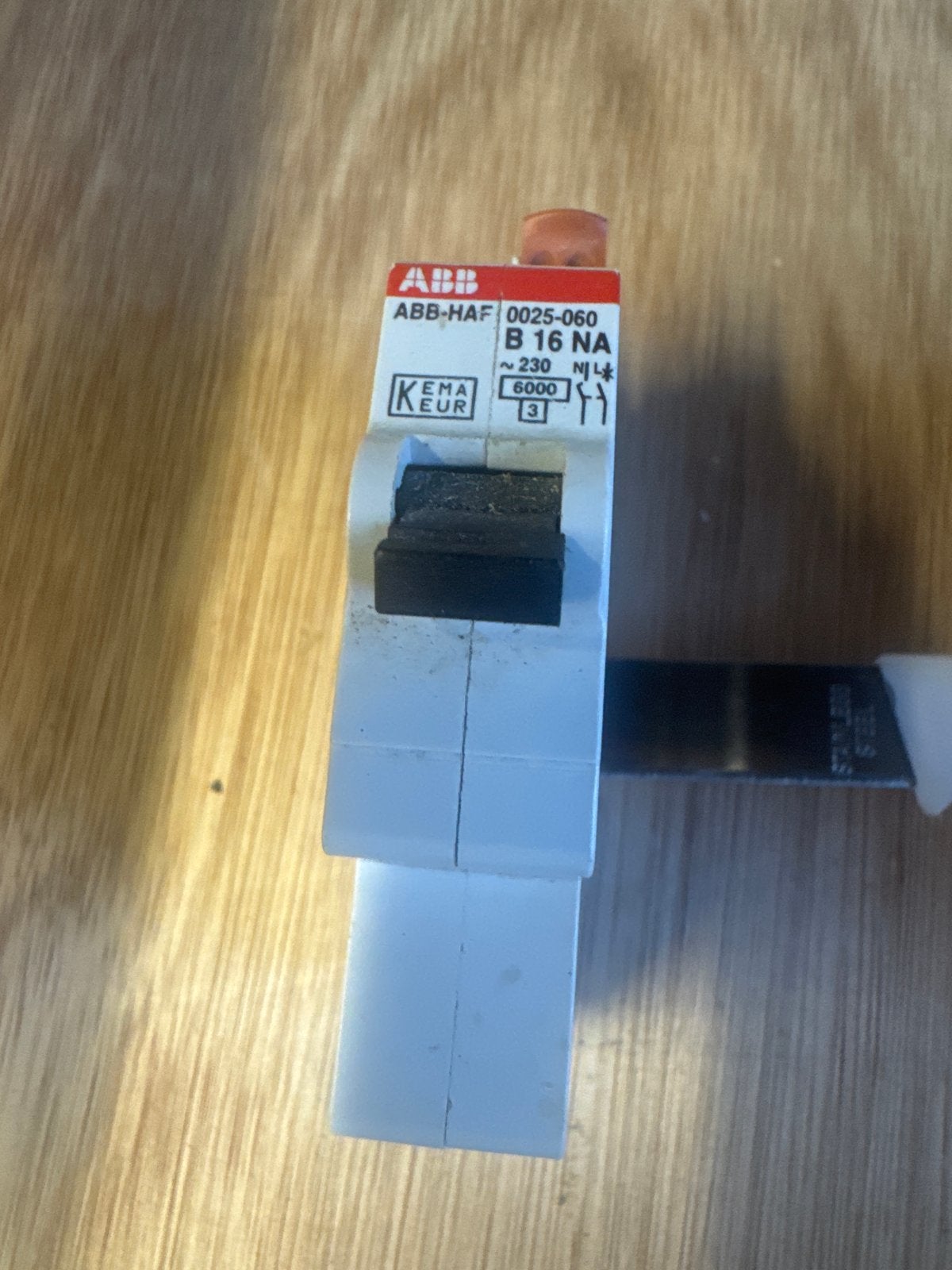 ABB-HAF Installatieautomaat B 16 NA - Gebruikt, nette staat, Ophalen of Verzenden, Gebruikt, ABB, Installatieautomaat