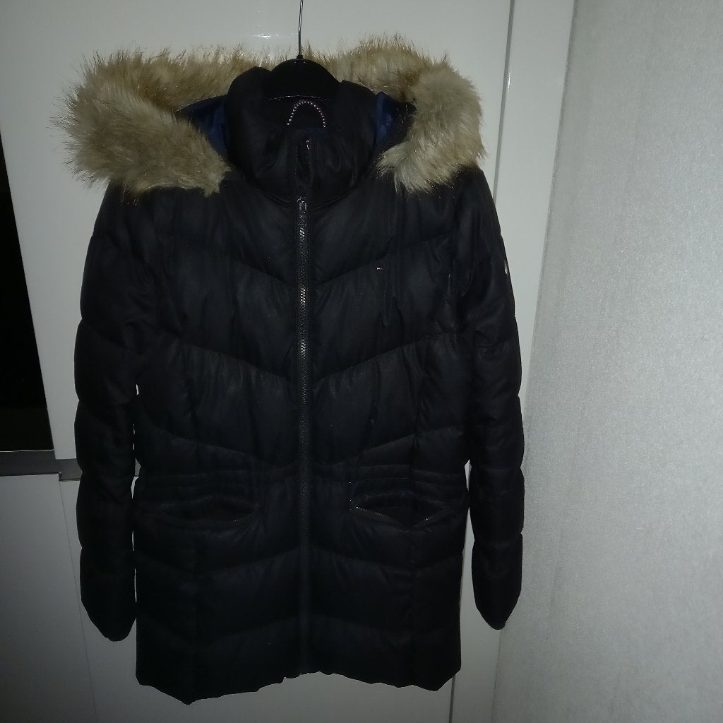 Tommy Hilfiger zwarte winterjas maat 176., Kinderen en Baby's, Gebruikt, Jongen of Meisje, Ophalen of Verzenden, Tommy Hilfiger