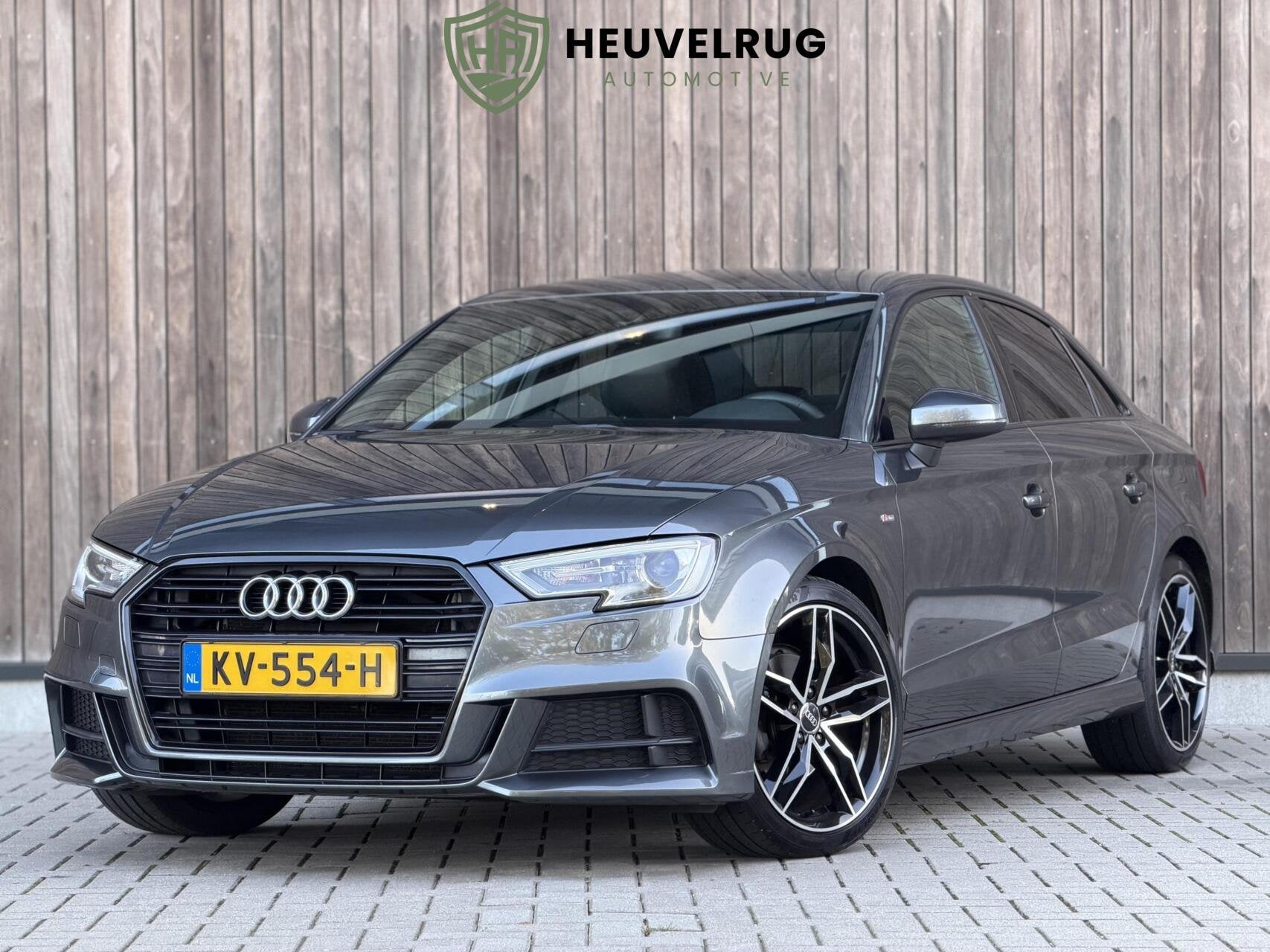 Audi A3 Limousine 1.0 TFSI Sport Pro Line S | S-LINE | KEYLE, Auto's, Voorwielaandrijving, 1160 kg, Gebruikt, 23 km/l