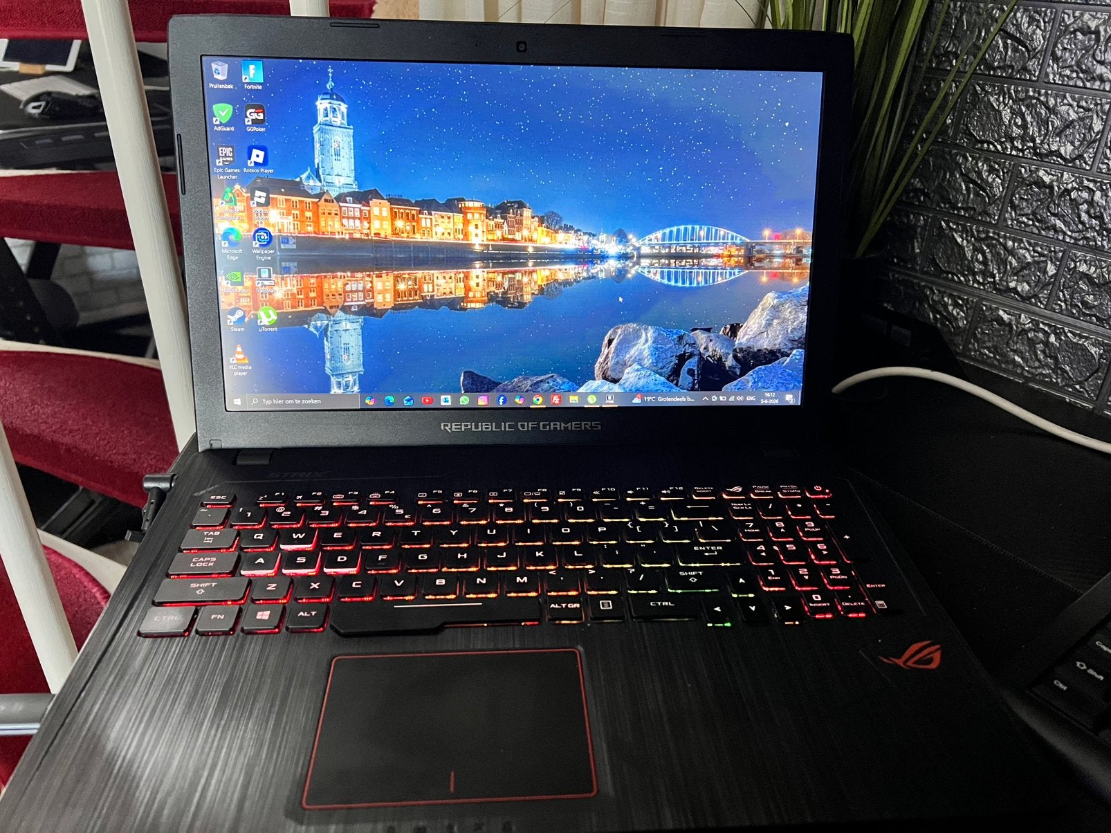ASUS ROG Gaming Laptop - Krachtig en Snel, Computers en Software, Windows Laptops, Gebruikt, Met videokaart, 2 tot 3 Ghz, Ophalen of Verzenden