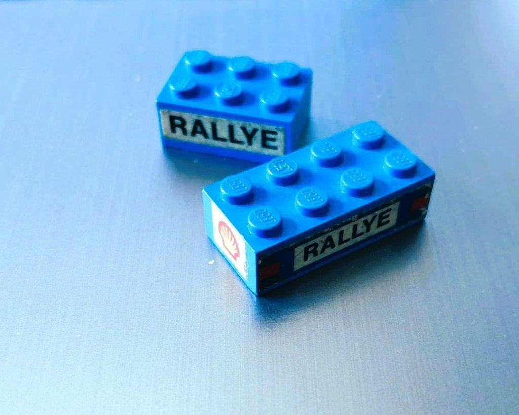 2 steentjes uit de set 619 Rally car 1977 LEGO, Kinderen en Baby's, Speelgoed | Duplo en Lego, Ophalen of Verzenden, Gebruikt