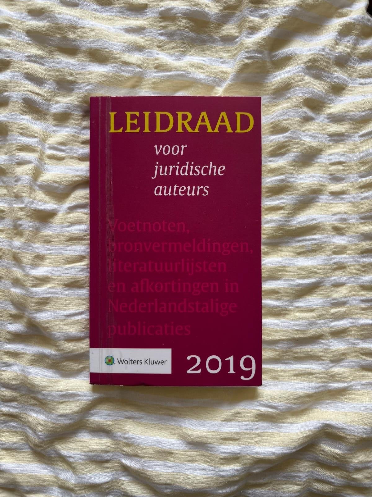 Leidraad voor juridische auteurs 2019 - Wolters Kluwer, Boeken, Studieboeken en Cursussen, Ophalen of Verzenden, Gamma, Zo goed als nieuw