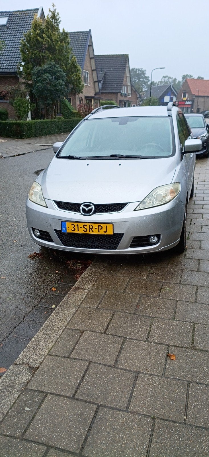 Mazda 5 2.0 2006 Grijs, Voorwielaandrijving, 145 pk, 4 cilinders, 7 stoelen